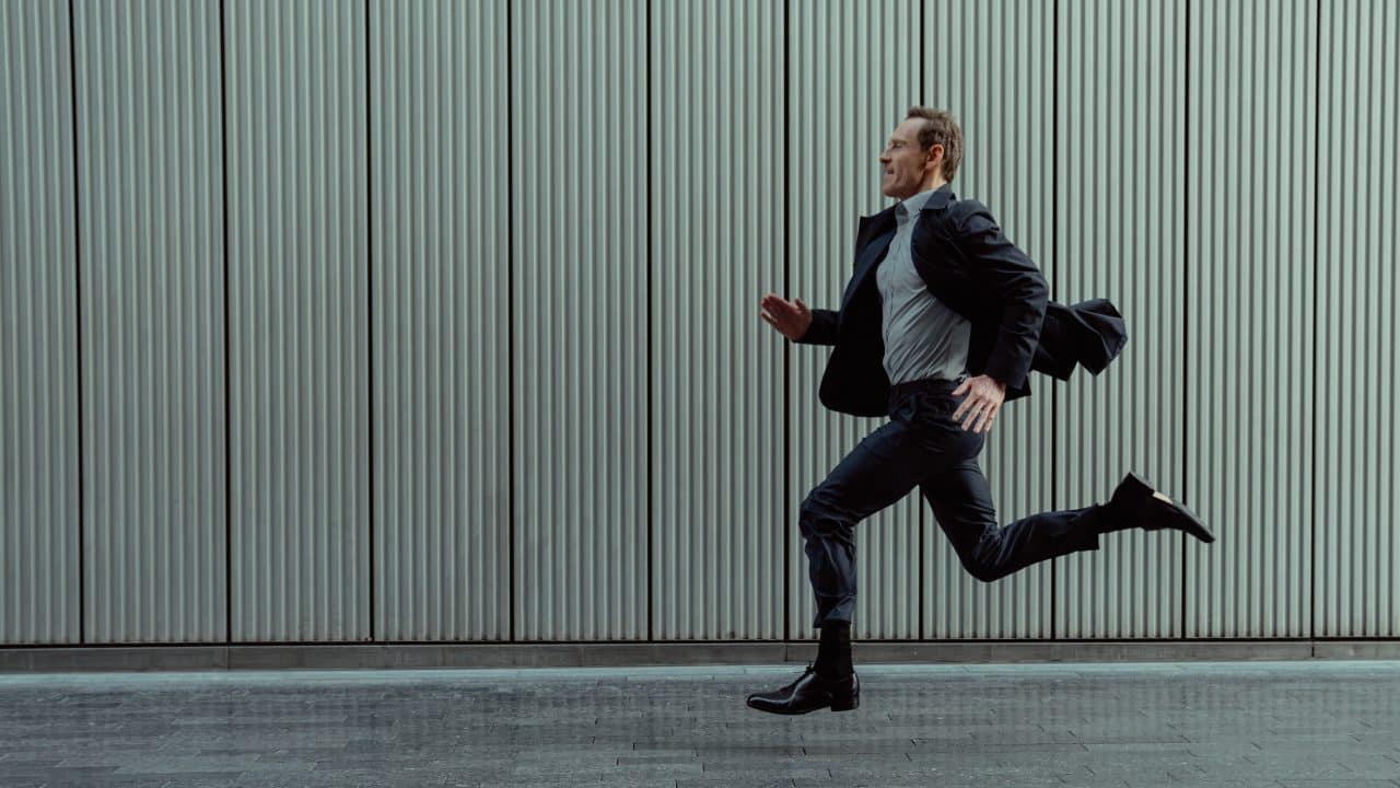 The Agency (1×06) Spy for Sale Review