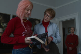 Father Mother Sister Brother: A Star-Studded Family Dramedy